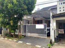 Rumah 2 Lantai di Villa Bintaro Regency Dekat Transpark Mall J-21110