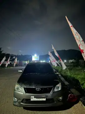 D jual kijang inova G lux at bensin