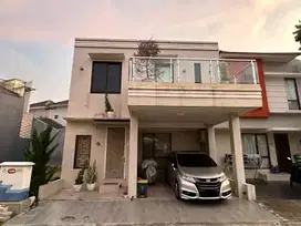 Rumah 2 Lantai Strategis di Linea Residence Serpong Siap KPR J-17560