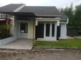 Rumah Minimalis Siap Huni di Cluster Casamais Tangsel Siap KPR J-19469
