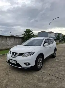 NISSAN XTRAIL 2.5 AT 2016