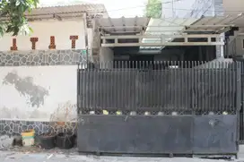 Rumah Terawat 1 Lt Dekat Cibubur 3 Menit ke Tol Dibantu KPR J-13013