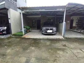 Rumah Hadap Selatan SHM 9 Mnt ke The Park Sawangan Siap KPR J-35568