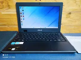 ASUS BR1100CKA Intel N4500 RAM 4GB eMMC 128GB (bisa tambah NVMe)
