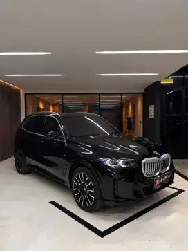 BMW X5 xDrive40i M-Sport G05 LCI AT 2024 Hitam New Model B81X Nik 2023