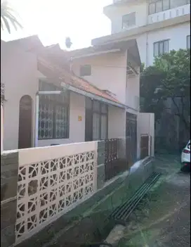 Dijual Rumah selesai renovasi siap huni kawasan strategis hunian aman