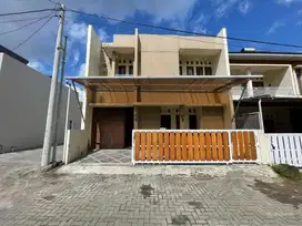 Rumah 2 Lantai di Plemburan Kaliurang Jogja, Akses 6 Meter Siap Huni