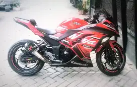 Dijual Ninja 250 FI 2017 Low KM