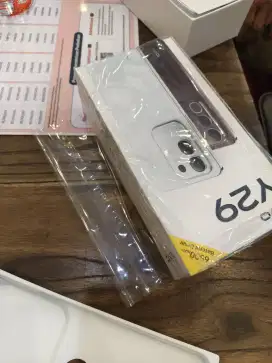 Vivo y29 new bisa cicilan tuker tambah hp di Erafone ruko cinere