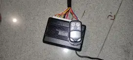 Alarm mobil baru 2 bulan pakai lengkap dengan speaker