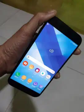 Samsung Galaxy A7 2017 Nfc 3/32GB Original Resmi Dual Sim