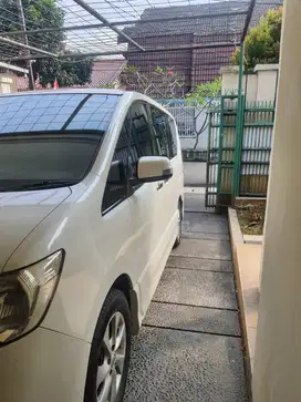 Nissan Serena 2013 Bensin CBU Japan Version ada start stop