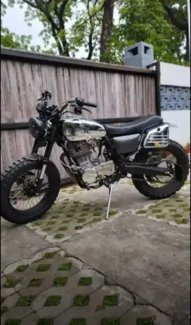 Yamaha SR400 (400cc) SUPER MULUSSS !