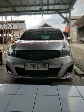 Nissan Livina 2011 Bensin