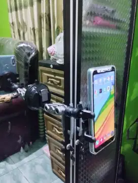Holder hp kaca mobil