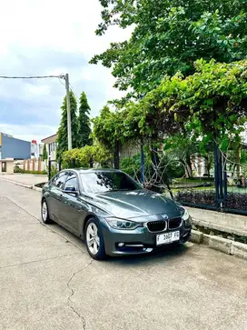 [CASH] BMW 320i Sport 2015 AT