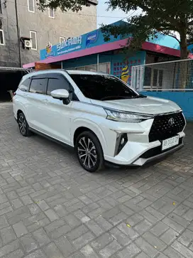 Toyota Veloz 2023 White Pearl Q