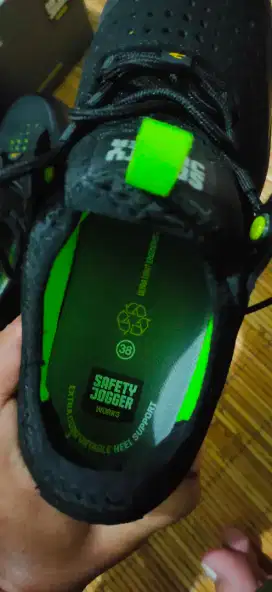 Sapatu safety works