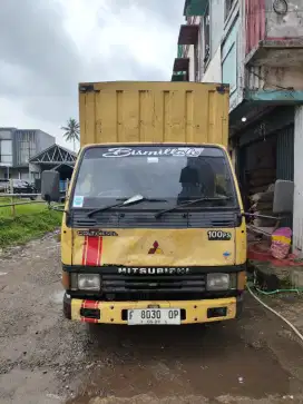 DIJUAL TRUK DOUBLE FE 334 100PS THN 2004 (6 BAN)