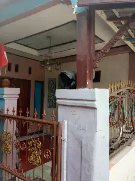 Rumah dijual lokasi strategis  dekat perkantoran.
