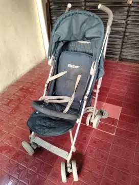 Stroller giggles touring kondisi layak pakai