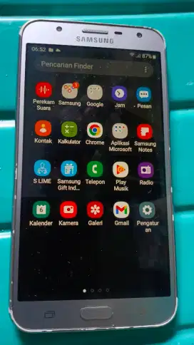 Hp Samsung J 7 mulus lengkap dos buku cas dijual karna sdh beli baru