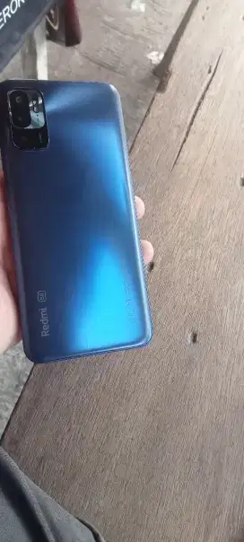 Redmi 10 5G...ram8/128 minus matot