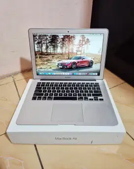 Macbook Air 2017 13inchi 128Gb Lengkap