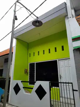 Disewakan Rumah Bara dan Strategis Siap Huni – Lokasi Surabaya Pusat