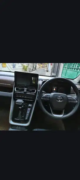 Toyota Kijang Innova 2023 Bensin