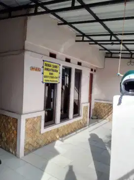 Disewakan Rumah di Margahayu raya, dekat MTC/MIM