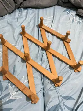 Rak gantung kayu