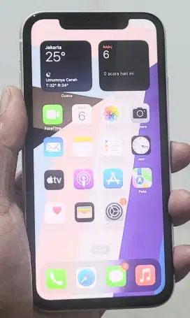 Iphone 11 64gb hp charger