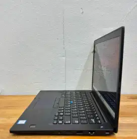 LAPTOP DELL LATITUDE 7490 – i7 | 16GB | 512GB
