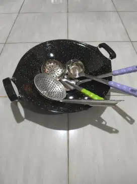 1 set wajan kondisi 90%bagus