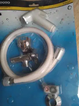 Keran dudukan toilet Toto full set