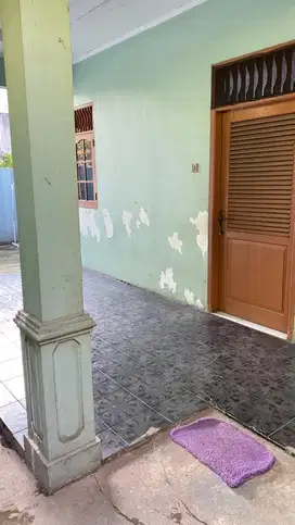 Sewa per 6 bulan Di sewa atau kontrak rumah di Gang Dukuh 2 Pinang