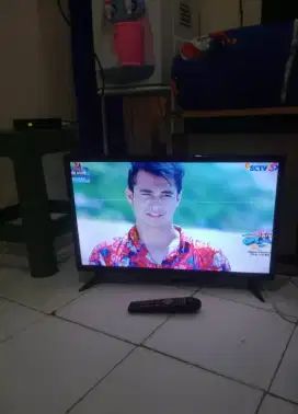 Tv LED Polytron 24 inchi normal