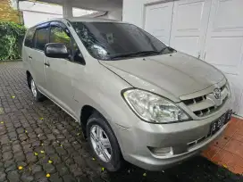 Kijang Innova 2006 type G Bensin Manual Tangan pertama