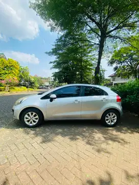 Kia Rio 2012 Bensin