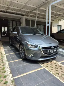 Mazda 2 R Skyactiv Automatic 2018 KM Rendah Terawat