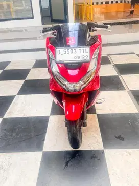 Jual motor pcx murah punya cewek
