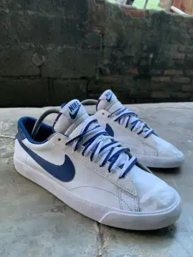 Sepatu Nike blazer original