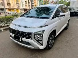 Hyundai Stargazer Prime Captain Seat 2023