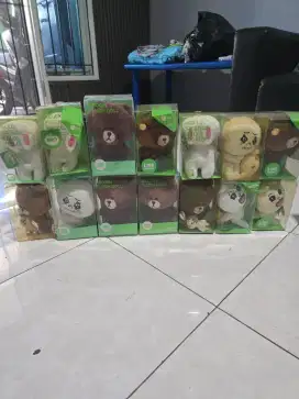 Boneka browm line dan cony