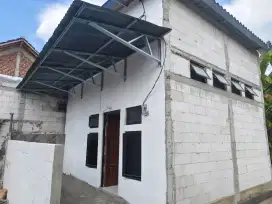 Dikontrakkan Rumah Baru 2 KT 1 KM dalam Loceret