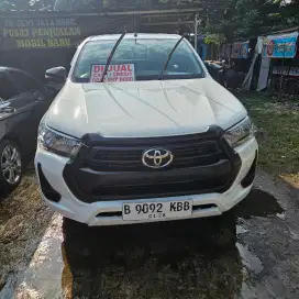Hi Lux D.Cabin E 4x4 diesel 2022 wrn putih