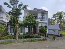 Disewakan Rumah Furnished View Gunung pancar Sentul Bogor