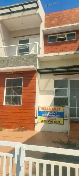 Dijual RUMAH 2 LANTAI MALANG