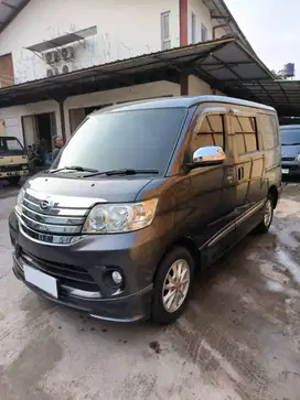 Daihatsu Luxio X MT